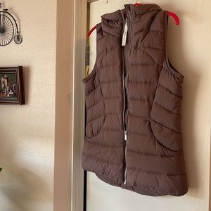 Lululemon Pack it Down Vest - Size 10